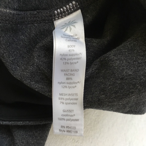 Women’s Athleta Relay 2.0 Capri Cropped Leggings - Picture 5 of 5